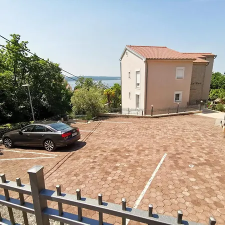 Apartment By The Sea Dramalj, - 22501 *